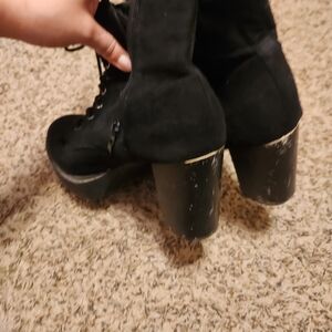 TOP Moda Black Heeled Boots